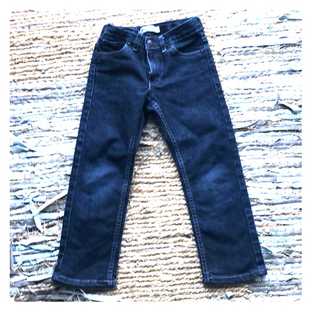 Levi’s slim fit dark jeans